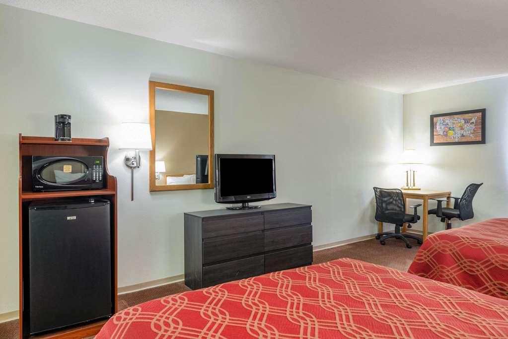 Econo Lodge Ortonville Room photo