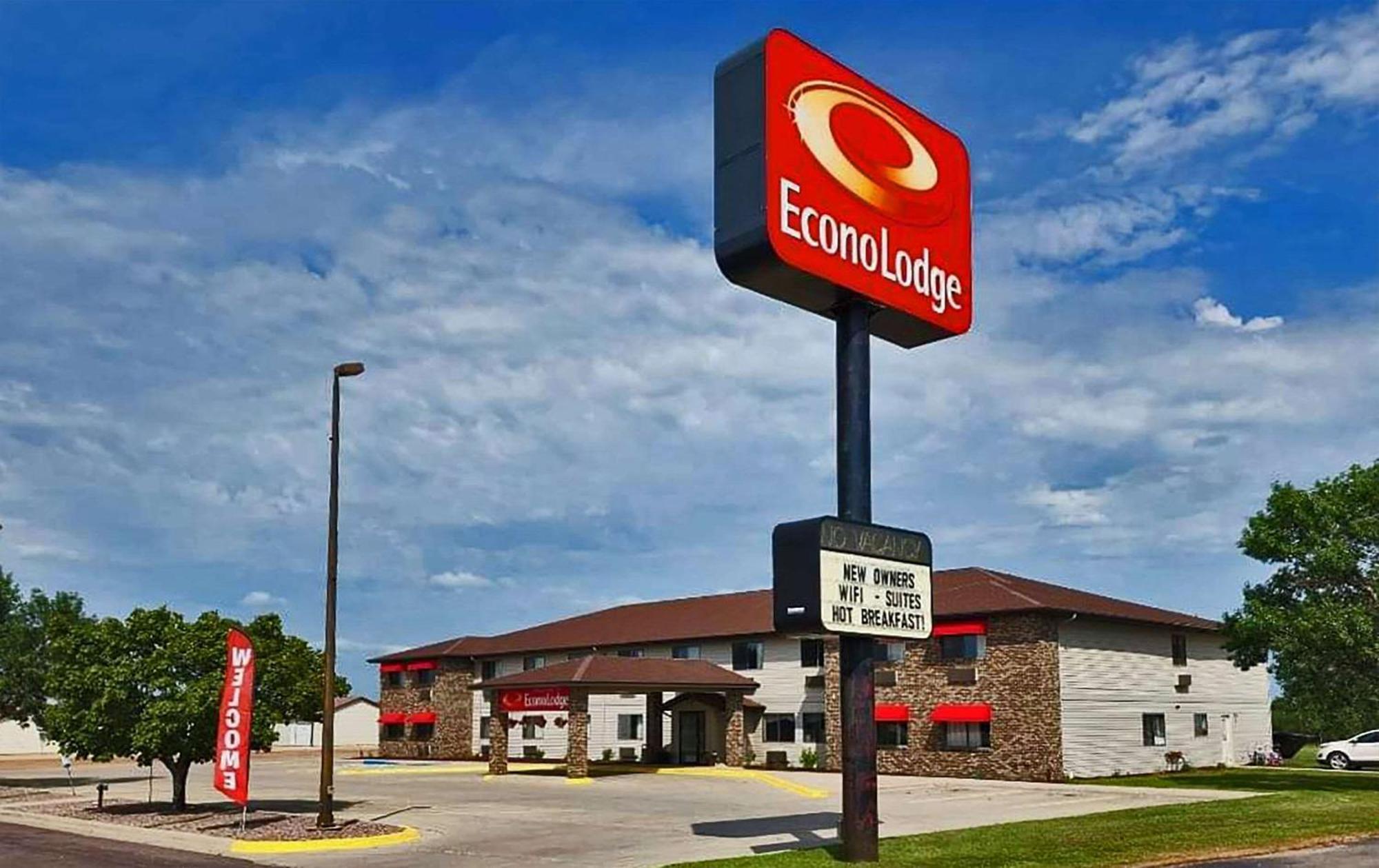 Econo Lodge Ortonville Exterior photo