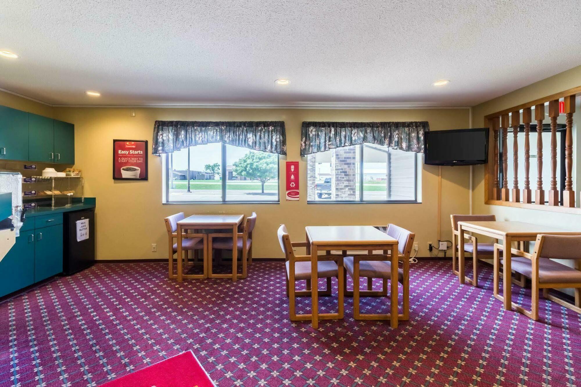 Econo Lodge Ortonville Exterior photo